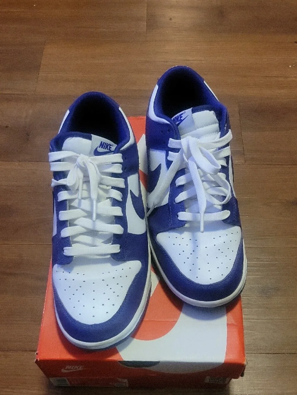 Nike Men’s Low-Top Sneakers - White & Purple